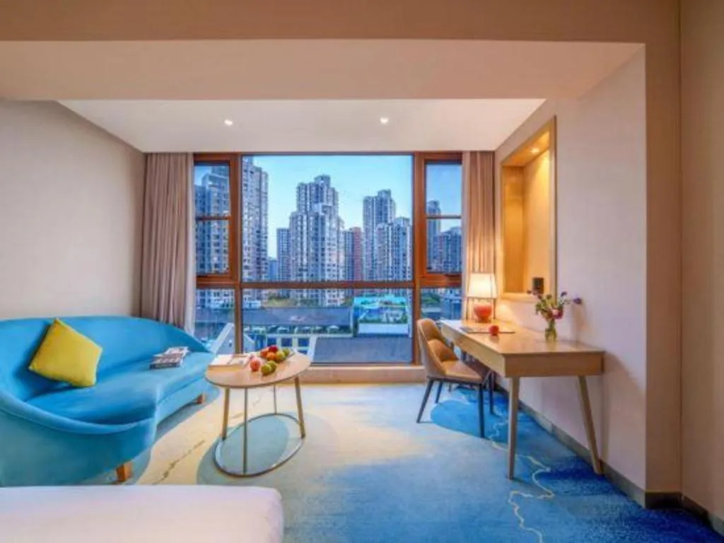 Vienna Hotel Yunnan Maitreya Huquan