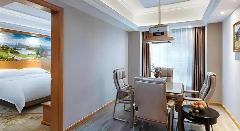 Bed in Vienna Hotel Anhui Xuancheng High-Speed Railway Station Bed in Vienna Hotel Anhui Xuancheng High-Speed Railway Station