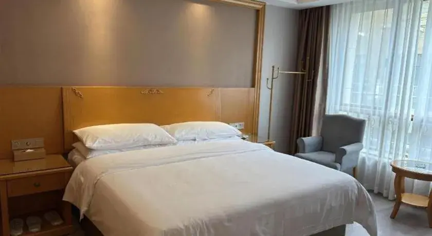 Bed in Vienna Hotel Anhui Xuancheng High-Speed Railway Station Bed in Vienna Hotel Anhui Xuancheng High-Speed Railway Station