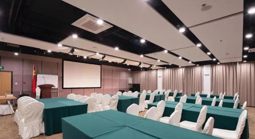 Vienna Hotel Tianjin 5th Avenue Youyi Road Cultural Center Metro Station