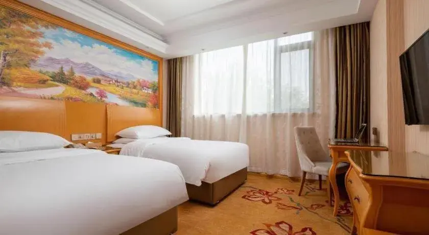 Bed in Vienna Hotel Tianjin 5th Avenue Youyi Road Cultural Center Metro Station Bed in Vienna Hotel Tianjin 5th Avenue Youyi Road Cultural Center Metro Station