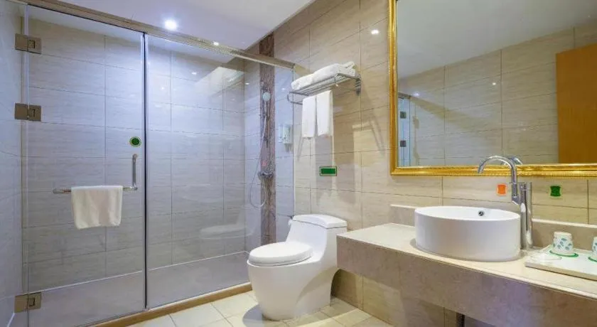 Vienna Hotel Tianjin 5th Avenue Youyi Road Cultural Center Metro Station