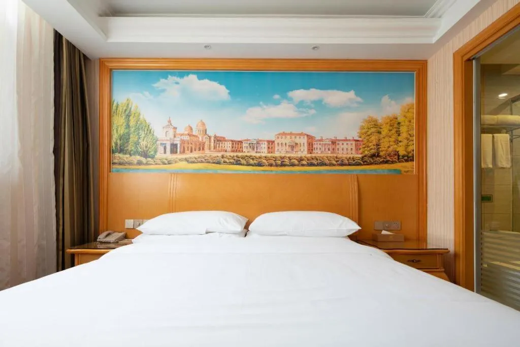 Bed in Vienna Hotel Tianjin 5th Avenue Youyi Road Cultural Center Metro Station