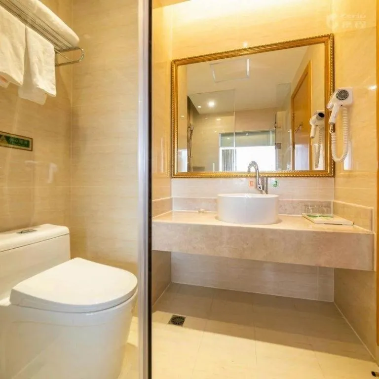 Vienna Hotel Tianjin 5th Avenue Youyi Road Cultural Center Metro Station