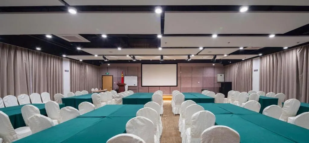 Vienna Hotel Tianjin 5th Avenue Youyi Road Cultural Center Metro Station