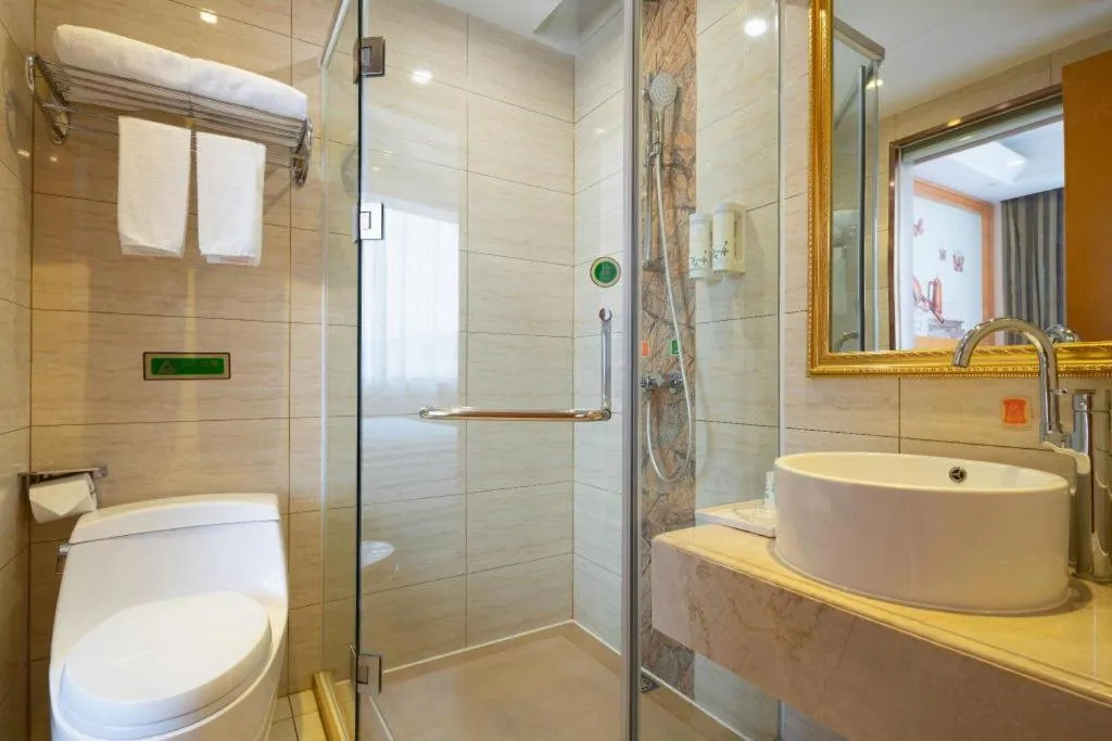 Vienna Hotel Tianjin 5th Avenue Youyi Road Cultural Center Metro Station