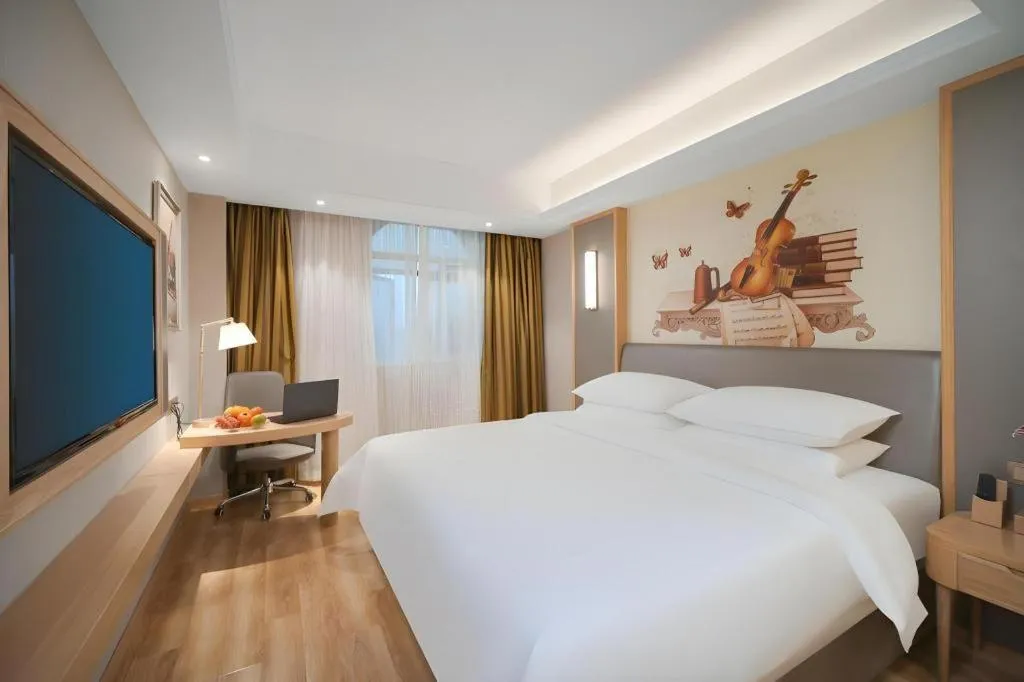 Bed in Vienna Hotel Shanghai Hongqiao Hub National Exhibition Center Huqingping Road