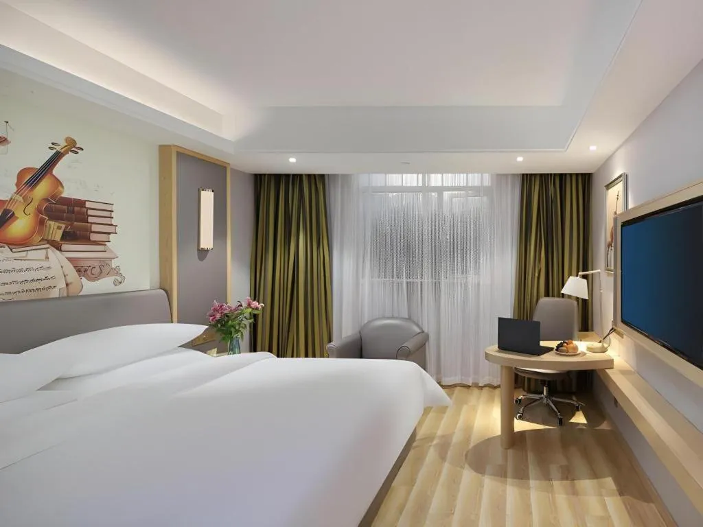 Bed in Vienna Hotel Shanghai Hongqiao Hub National Exhibition Center Huqingping Road