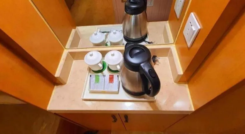 Vienna Hotel Guangxi Yulin Rong County Guinan Road