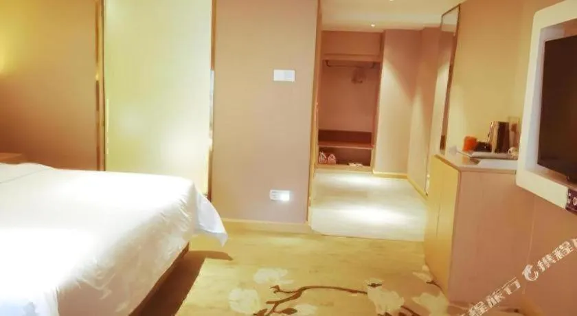 Bed in Vienna Hotel Chengdu Exhibition Center In Time City