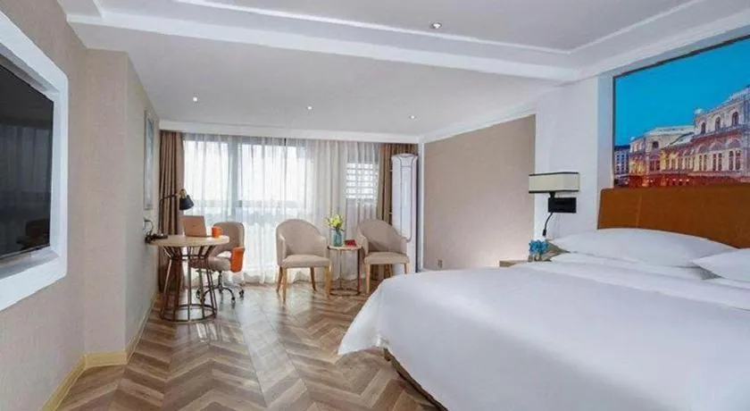 Bed in Vienna Hotel Chengdu Exhibition Center In Time City