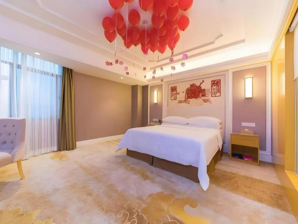 Bed in Vienna Hotel Shenzhen Pingdi Huancheng South Road