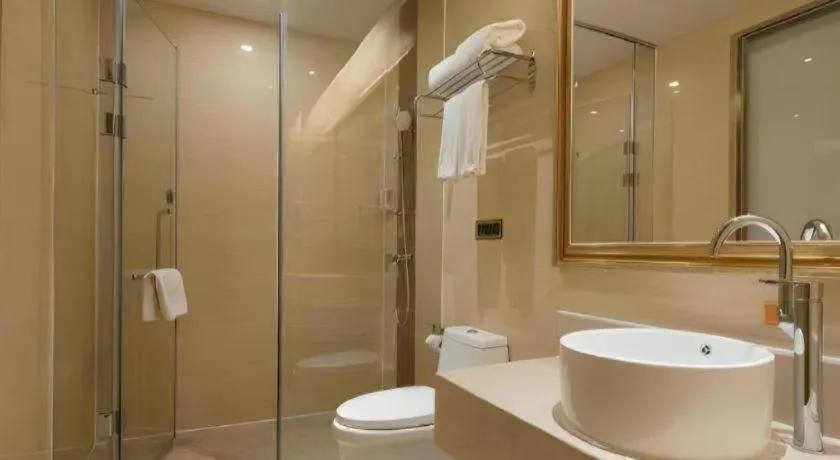 Vienna Hotel Shenzhen Pingdi Huancheng South Road