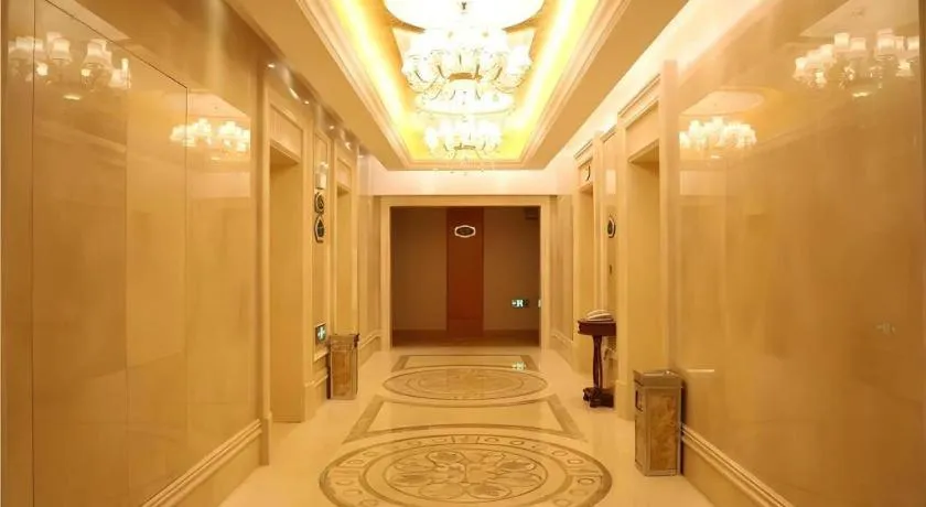 Vienna Hotel Shandong Laizhou Langhu International Plaza