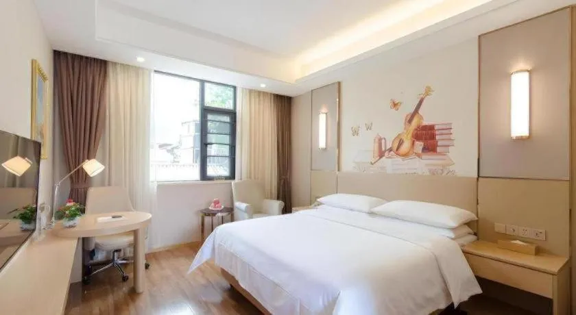 Bed in Vienna Hotel Yunnan Dali Ancient City Scenic Spot