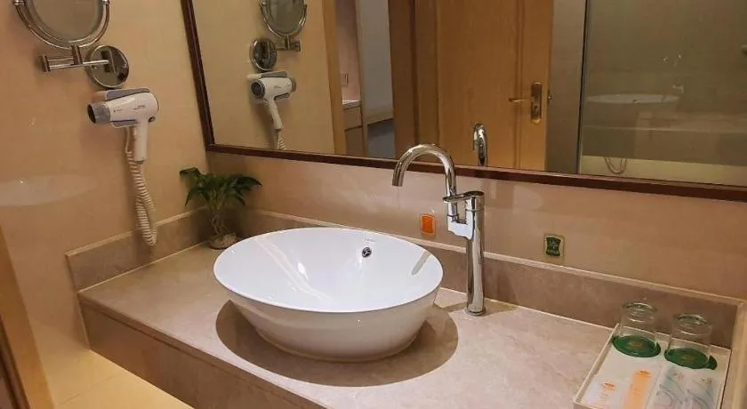 Vienna Hotel Guangdong Shaoguan Shaonan Avenue