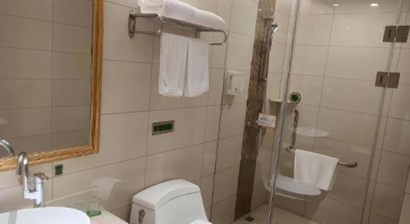 Vienna Hotel Shandong Qingdao Taidong Pijiu Street Liaoning Road