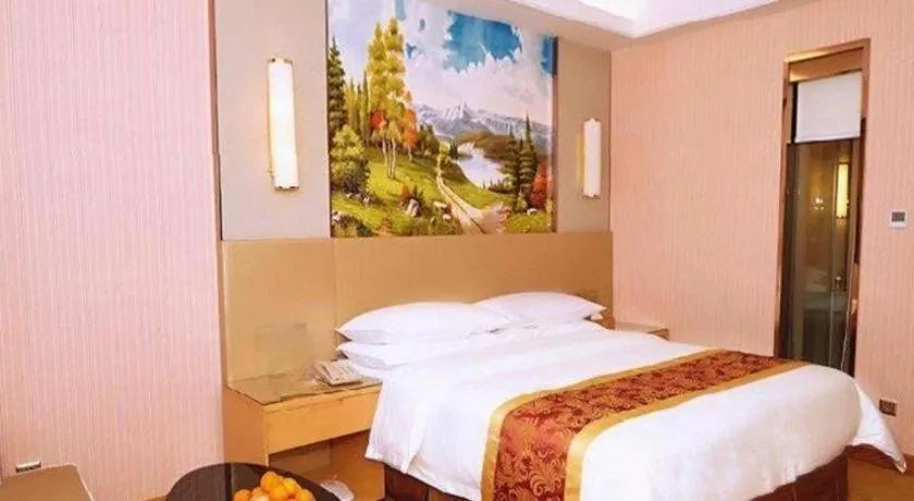 Bed in Vienna Hotel Shandong Qufu Sankong Landscape