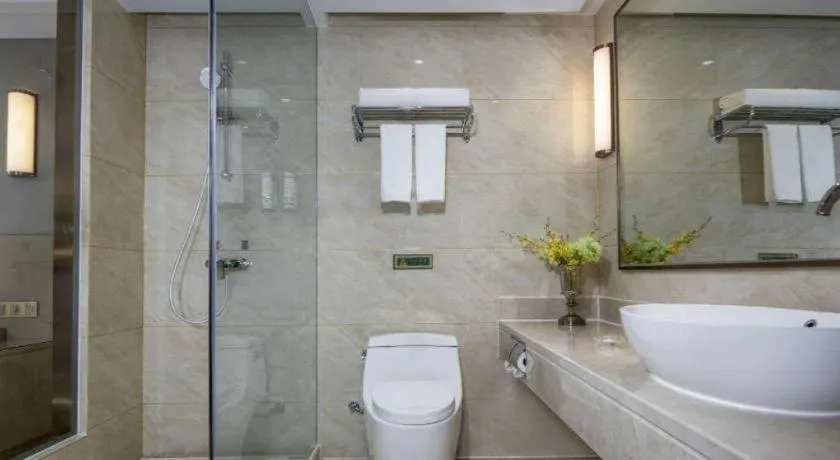 Vienna Hotel Shaanxi Hanzhong Central Square High-Speed Railway Station