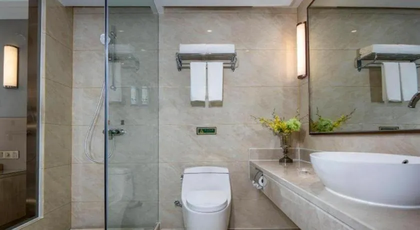 Vienna Hotel Shaanxi Hanzhong Central Square High-Speed Railway Station