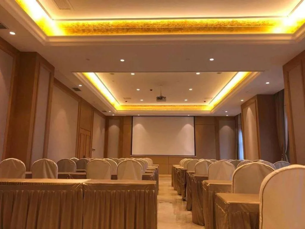 Vienna Hotel Shaanxi Hanzhong Central Square High-Speed Railway Station