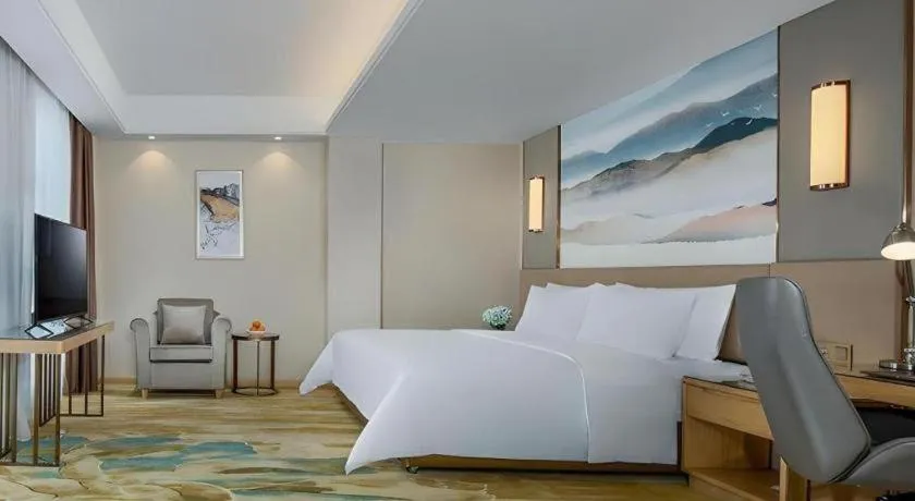 Vienna Hotel Shaanxi Hanzhong Central Square High-Speed Railway Station