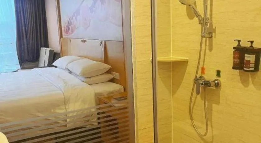 Bed in Vienna Hotel Guangzhou North Station Huaguoshan Metro Station