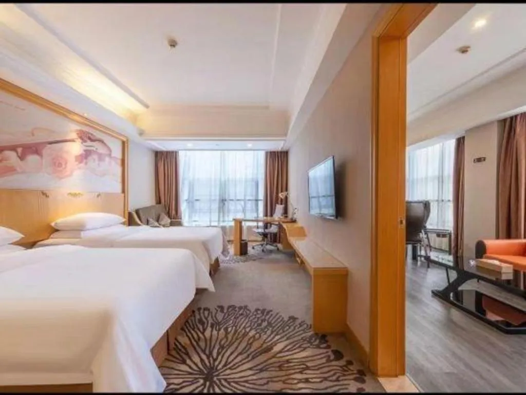 Bed in Vienna Hotel Guangzhou North Station Huaguoshan Metro Station