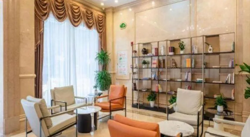 Vienna Hotel Guangzhou North Station Huaguoshan Metro Station