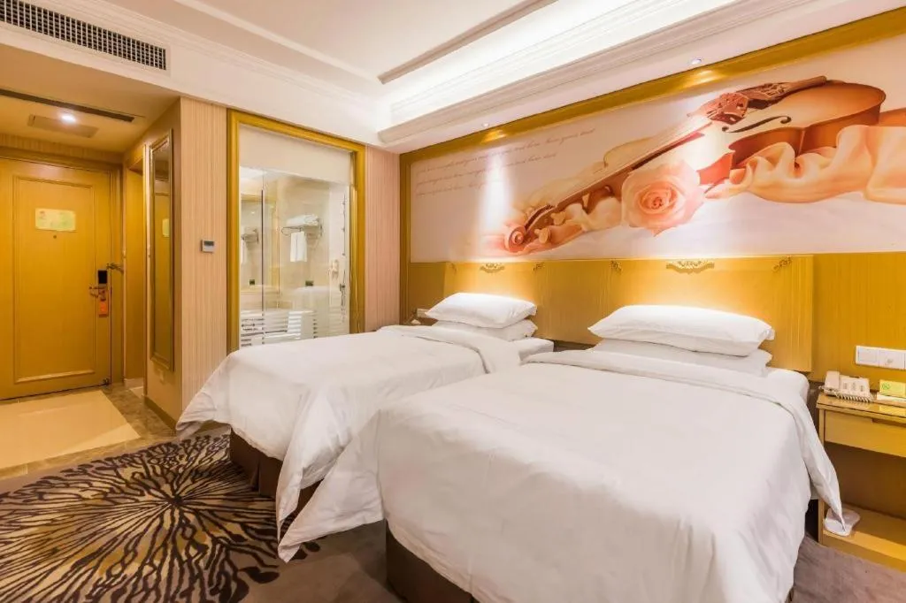 Bed in Vienna Hotel Guangzhou North Station Huaguoshan Metro Station