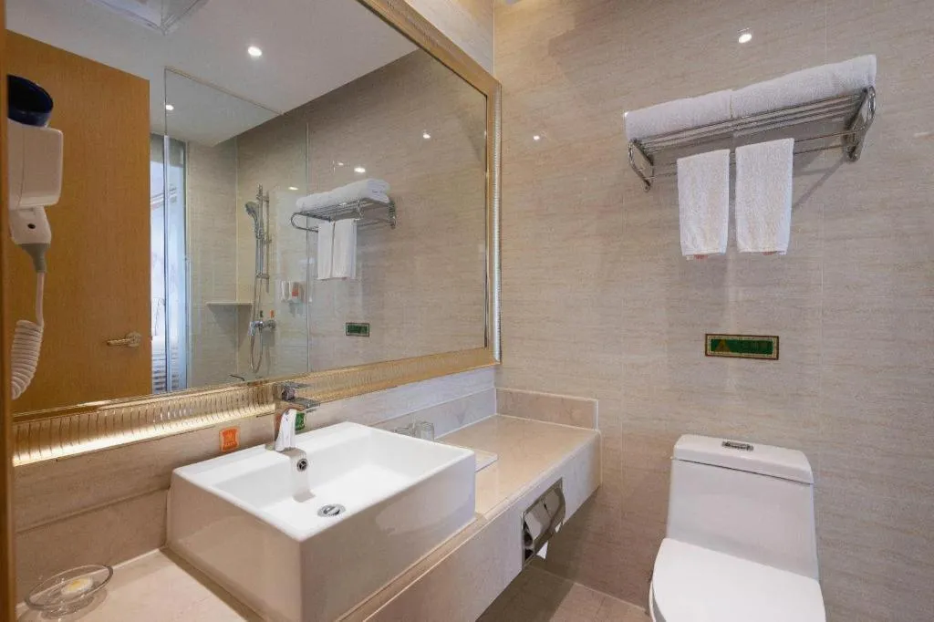 Vienna Hotel Guangzhou North Station Huaguoshan Metro Station