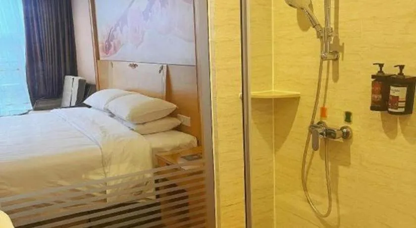 Bed in Vienna Hotel Guangzhou North Station Huaguoshan Metro Station