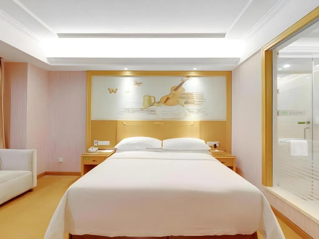 Bed in Vienna Hotel Guangdong Dongguan Zhongtang Qunying Road