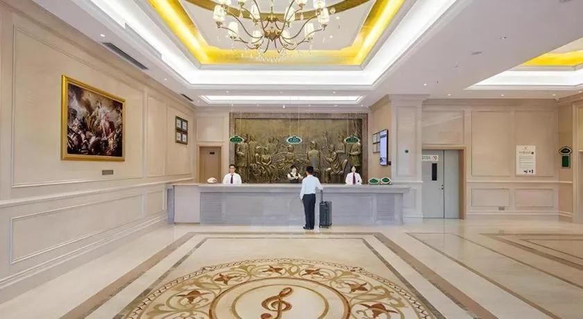 Vienna Hotel Guangdong Zhongshan South Area Passenger Station