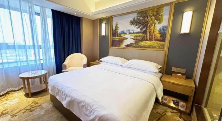 Bed in Vienna Hotel Guangdong Zhongshan South Area Passenger Station