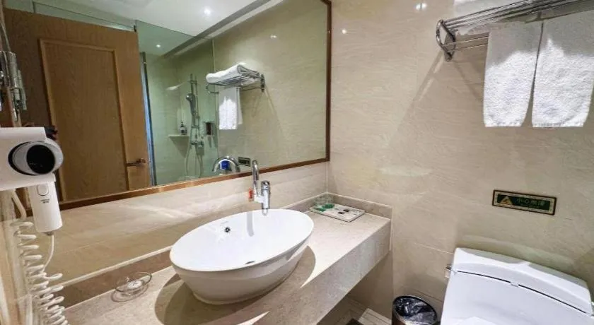 Vienna Hotel Guangdong Zhongshan South Area Passenger Station