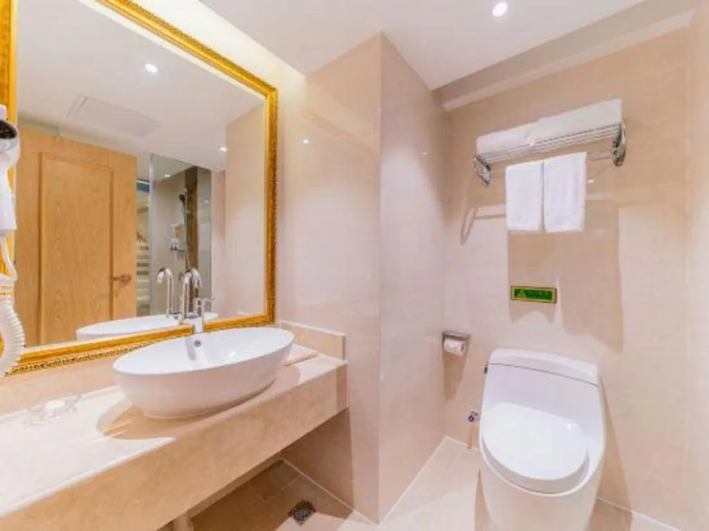 Vienna Hotel Guangdong Dongguan East Station