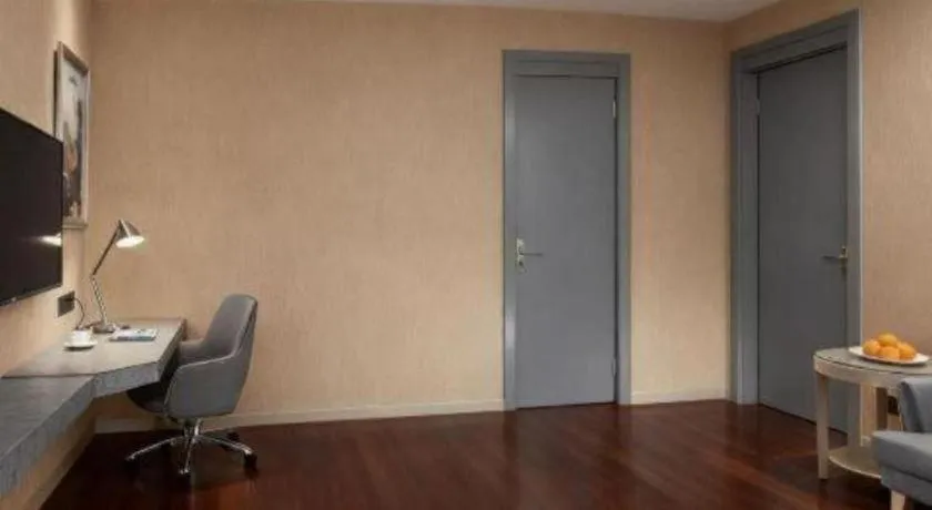 Vienna Hotel Guangdong Foshan West Station Airport Luocun