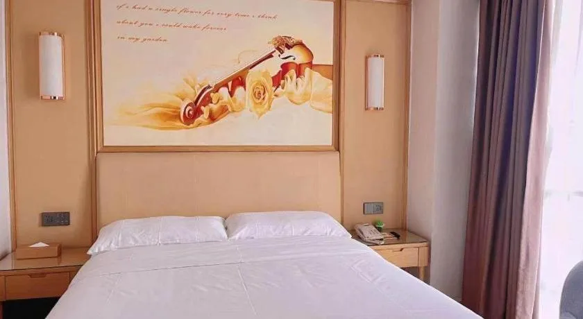 Bed in Vienna Hotel Guangdong Foshan West Station Airport Luocun