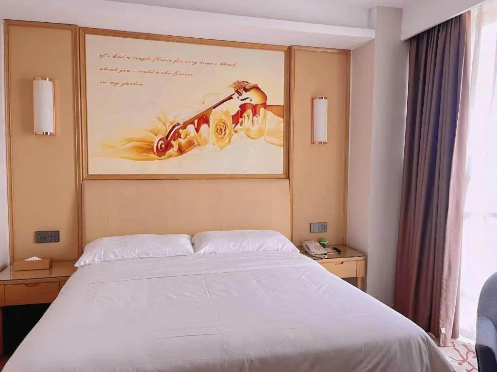 Bed in Vienna Hotel Guangdong Foshan West Station Airport Luocun
