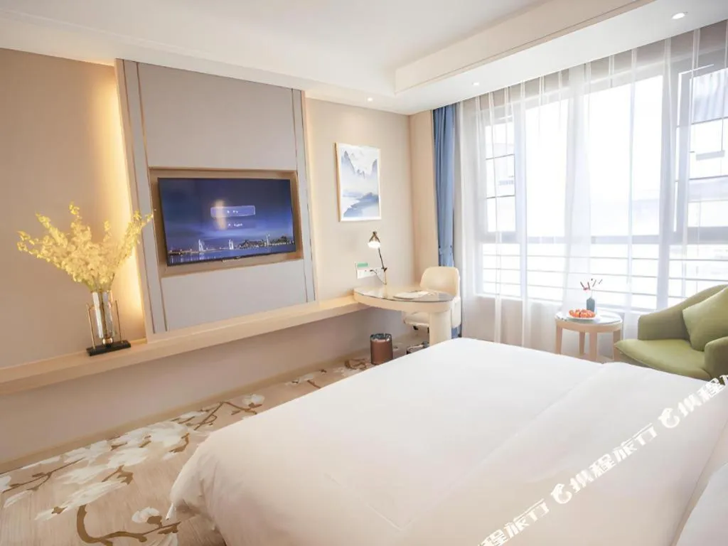 Bed in Vienna Hotel Yunnan Dali Erhai Lake