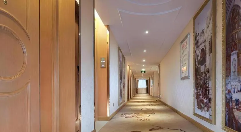 Vienna Hotel Kunming Beijing Road Chuanxin Gulou Metro Station