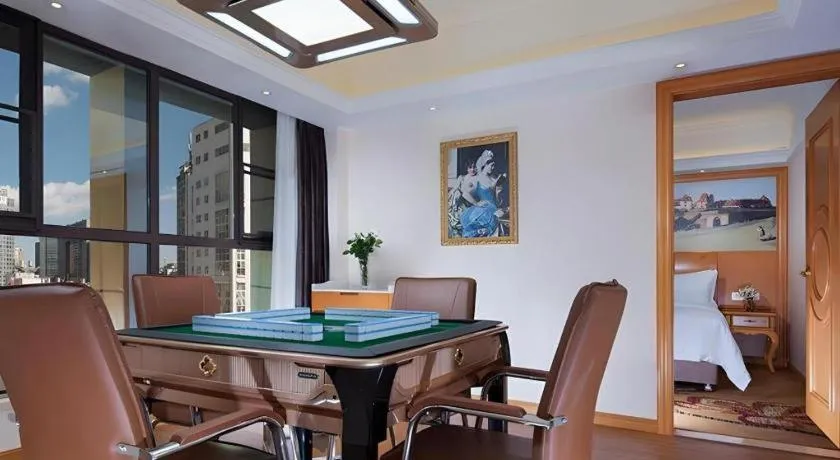 Vienna Hotel Kunming Beijing Road Chuanxin Gulou Metro Station