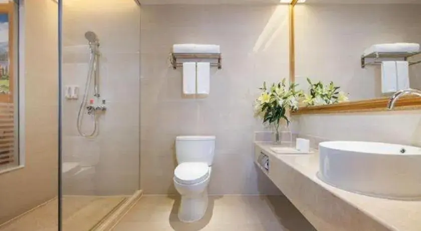 Vienna Hotel Ganzhou Economic Development Zone 1st Hospital West High-Speed Railway Station Vienna Hotel Ganzhou Economic Development Zone 1st Hospital West High-Speed Railway Station