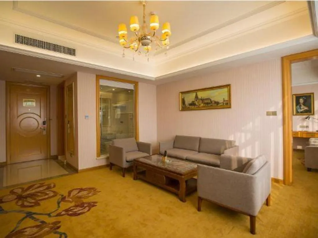 Vienna Hotel Ganzhou Economic Development Zone 1st Hospital West High-Speed Railway Station