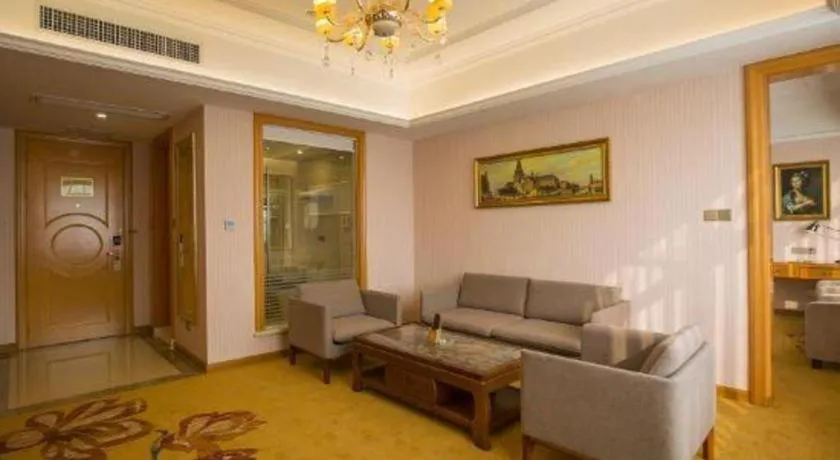 Vienna Hotel Ganzhou Economic Development Zone 1st Hospital West High-Speed Railway Station