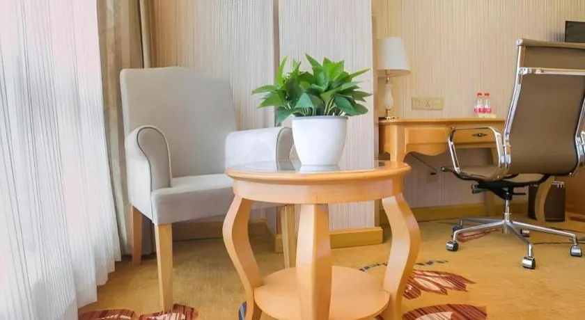 Vienna Hotel Shanghai Hongqiao National Exhibition Cente Sijing Metro Station