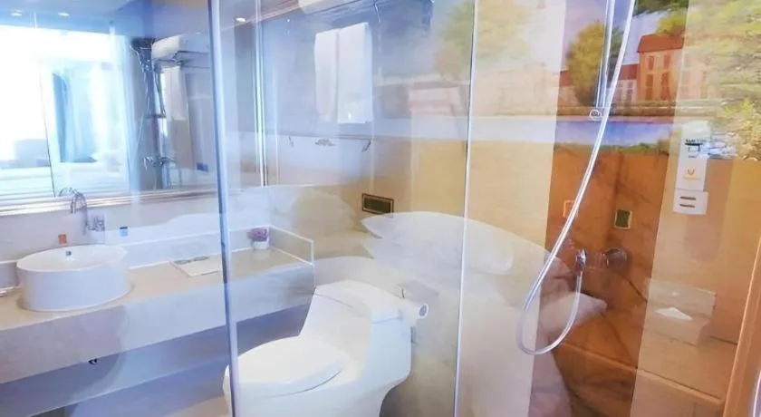 Vienna Hotel Guangdong Shaoguan Renhua Danxiashan County Center