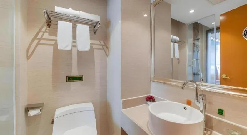 Vienna Hotel Guangdong Shaoguan Renhua Danxiashan County Center