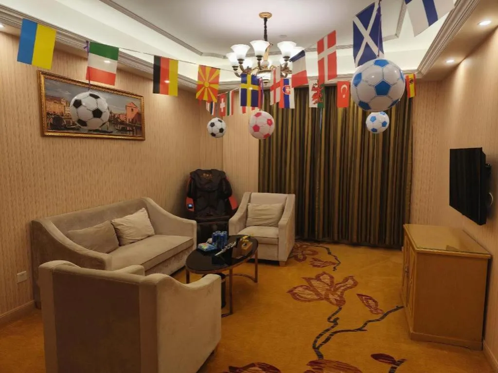 Vienna Hotel Chengdu Chadianzi Toursim Center